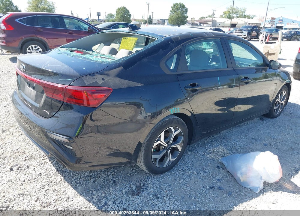 2021 KIA FORTE LXS VIN: 3KPF24AD0ME378071