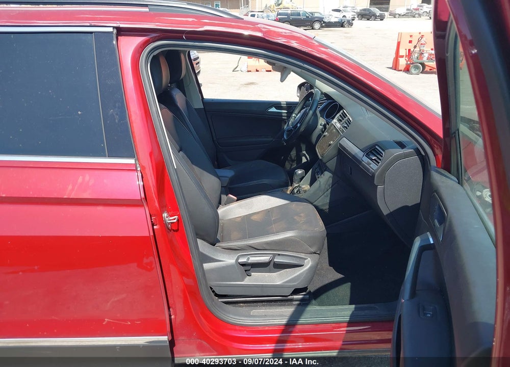 2018 VOLKSWAGEN TIGUAN 2.0T SE/2.0T SEL VIN: 3VV3B7AX4JM129869
