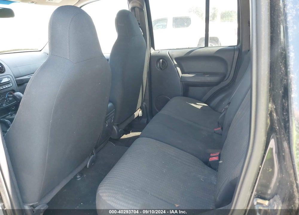 2004 JEEP LIBERTY SPORT VIN: 1J4GL48K44W137765
