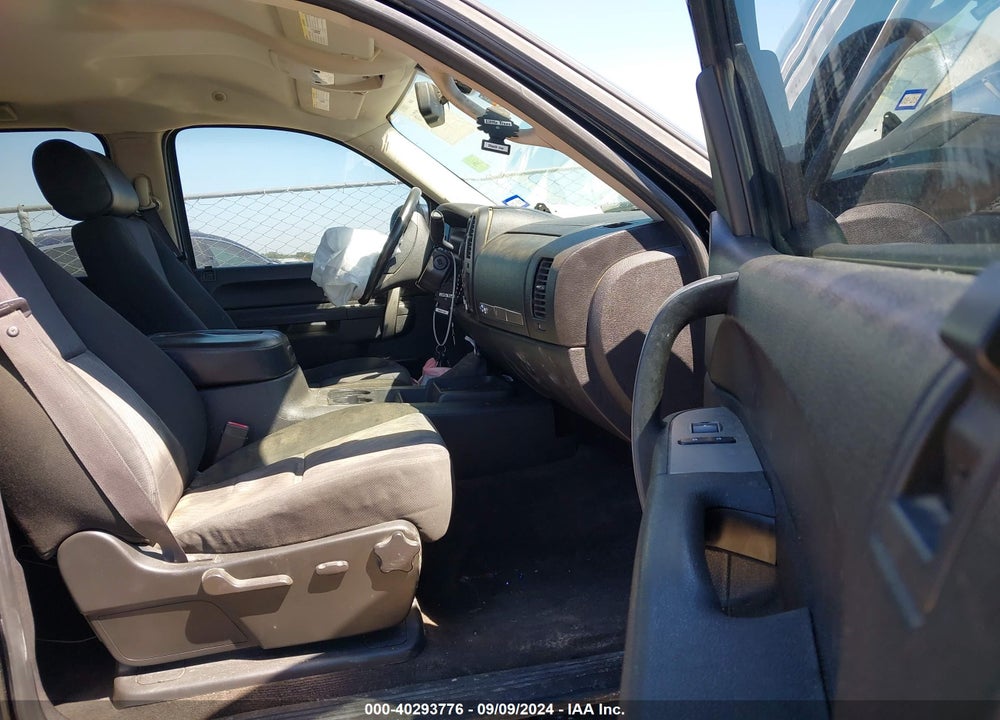 2010 GMC SIERRA 1500 SLE VIN: 3GTRCVE05AG220901