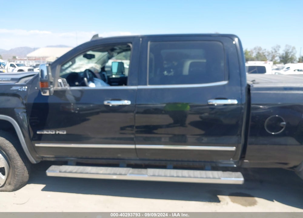 2019 GMC SIERRA 2500HD SLT VIN: 1GT12REY6KF246598