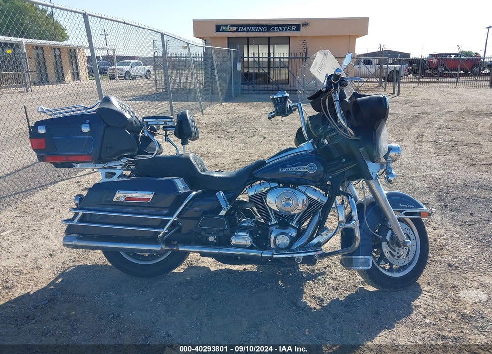 2005 HARLEY-DAVIDSON FLHTCUI SHRINE VIN: 1HD1FLW175Y682368