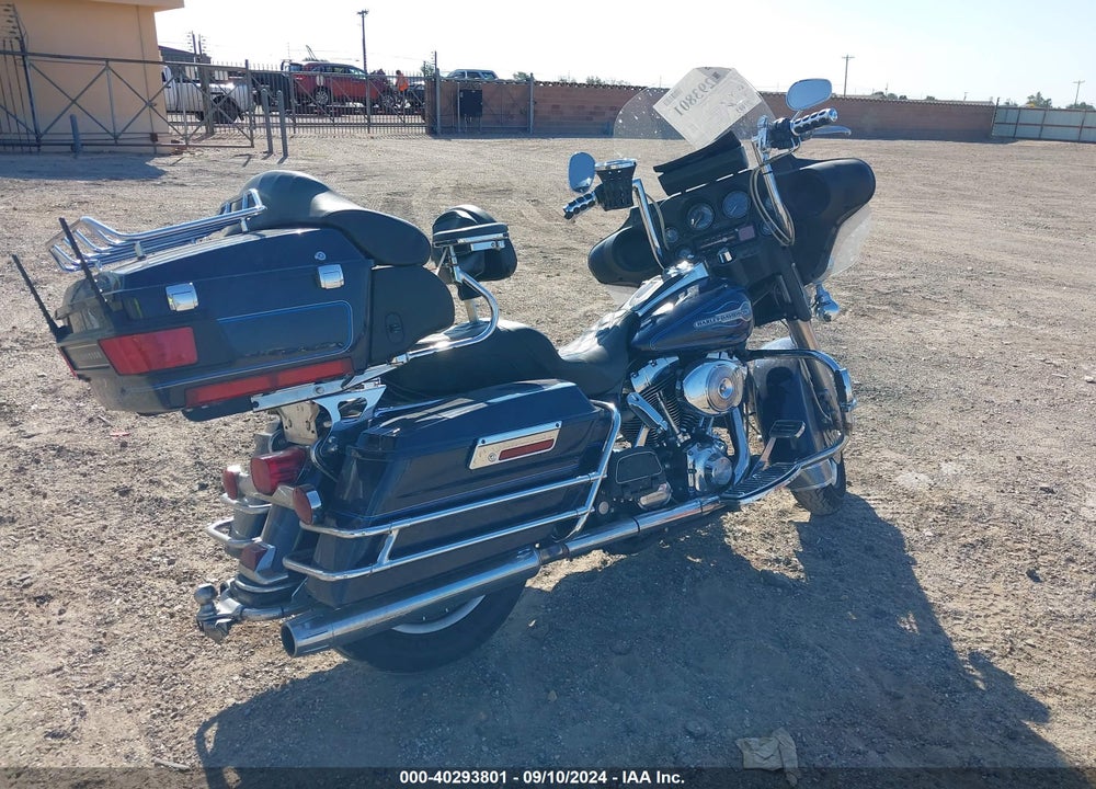2005 HARLEY-DAVIDSON FLHTCUI SHRINE VIN: 1HD1FLW175Y682368