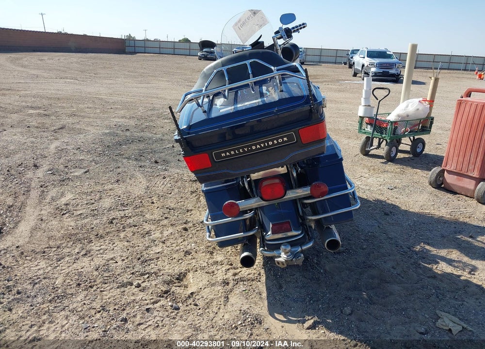 2005 HARLEY-DAVIDSON FLHTCUI SHRINE VIN: 1HD1FLW175Y682368