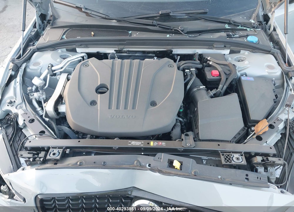 2024 VOLVO S60 B5 PLUS DARK THEME VIN: 7JRL12TL7RG310535