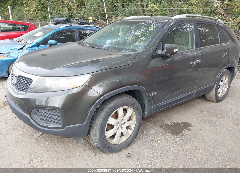 2012 KIA SORENTO LX V6 VIN: 5XYKT4A21CG215683