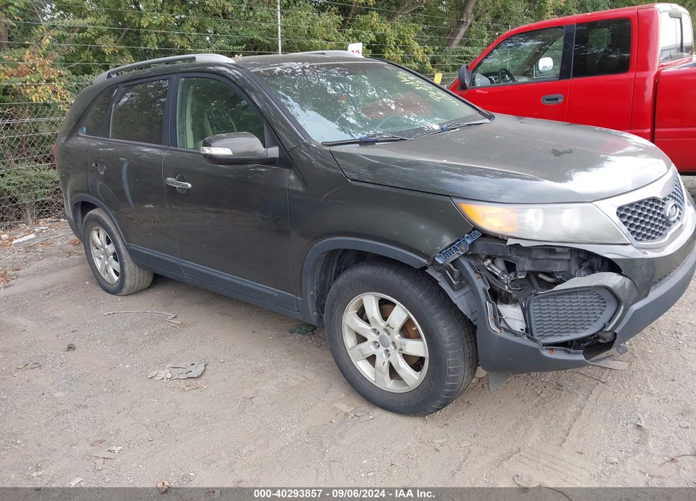 2012 KIA SORENTO LX V6 VIN: 5XYKT4A21CG215683