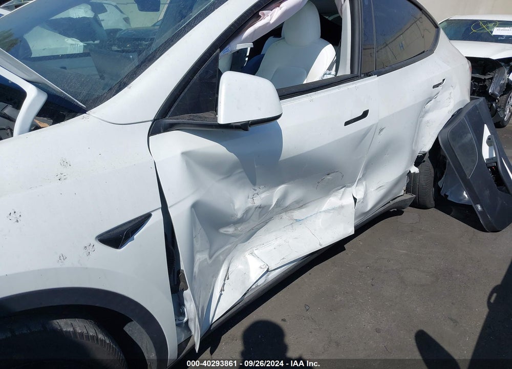 2021 TESLA MODEL Y LONG RANGE DUAL MOTOR ALL-WHEEL DRIVE VIN: 5YJYGDEE6MF212404