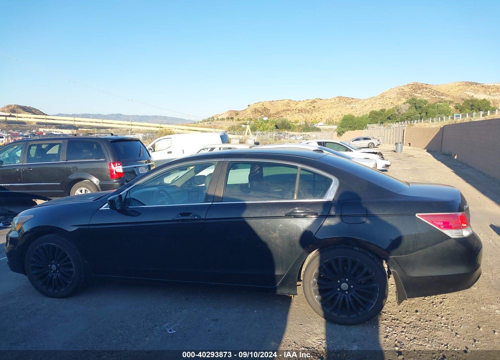 2011 HONDA ACCORD 2.4 EX-L VIN: 1HGCP2F80BA062319