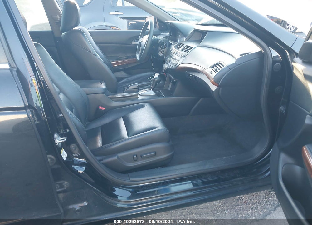 2011 HONDA ACCORD 2.4 EX-L VIN: 1HGCP2F80BA062319