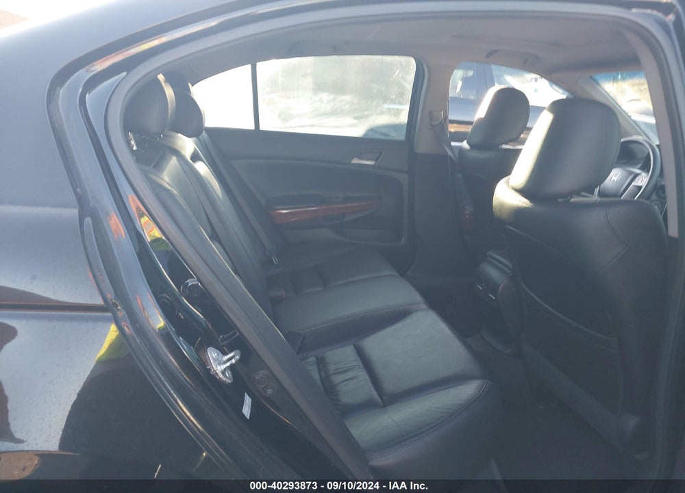2011 HONDA ACCORD 2.4 EX-L VIN: 1HGCP2F80BA062319