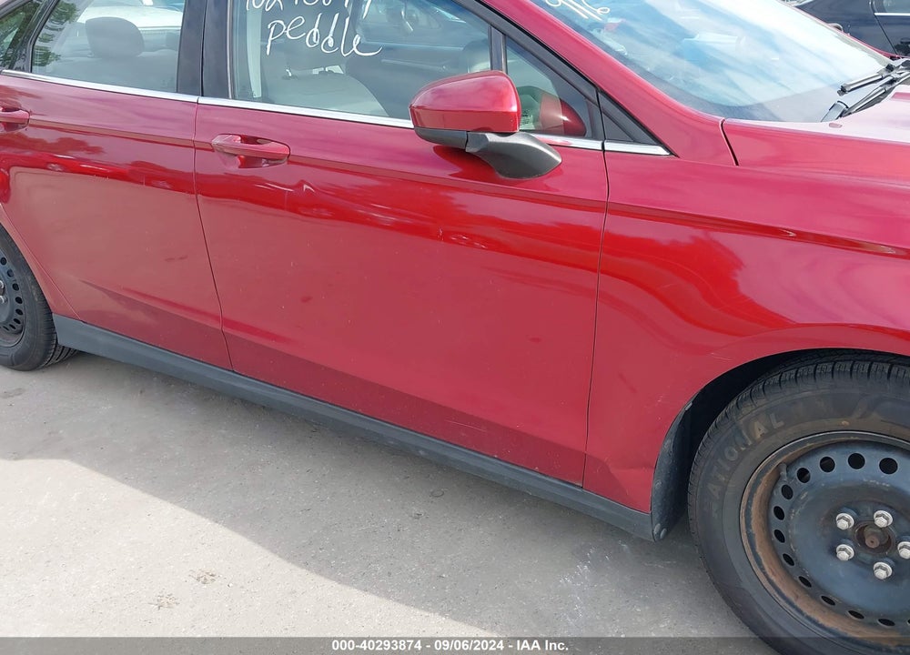 2013 FORD FUSION S VIN: 3FA6P0G7XDR271958