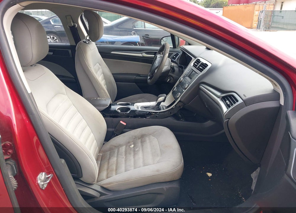 2013 FORD FUSION S VIN: 3FA6P0G7XDR271958