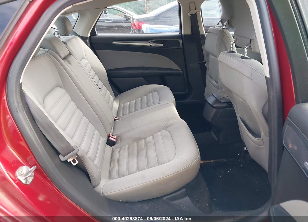 2013 FORD FUSION S VIN: 3FA6P0G7XDR271958