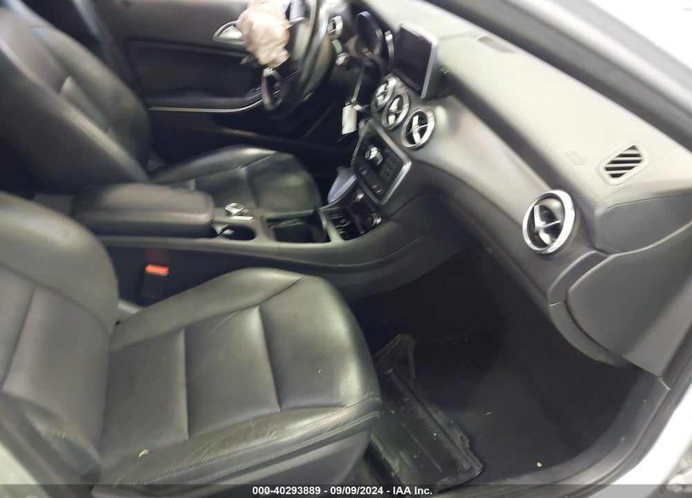 2015 MERCEDES-BENZ GLA 250 4MATIC VIN: WDCTG4GB7FJ058305