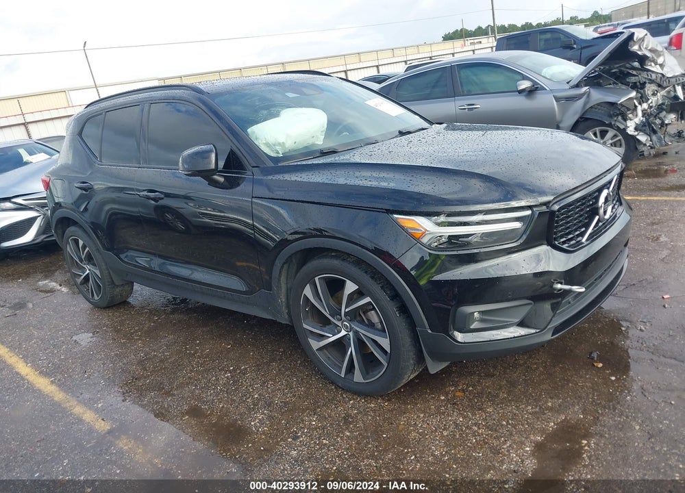 2020 VOLVO XC40 T5 R-DESIGN VIN: YV4162UM1L2265253