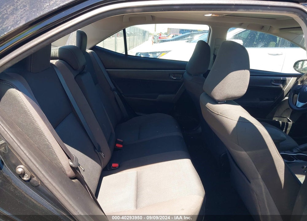 2018 TOYOTA COROLLA LE VIN: 5YFBURHEXJP827769