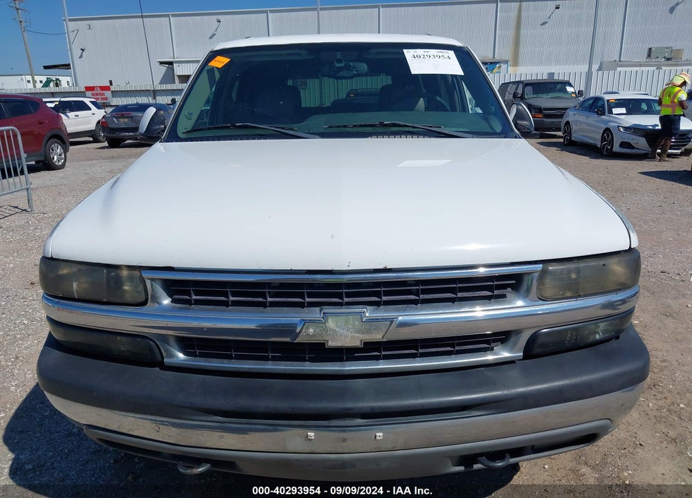 2004 CHEVROLET TAHOE LS VIN: 1GNEK13Z44J246993
