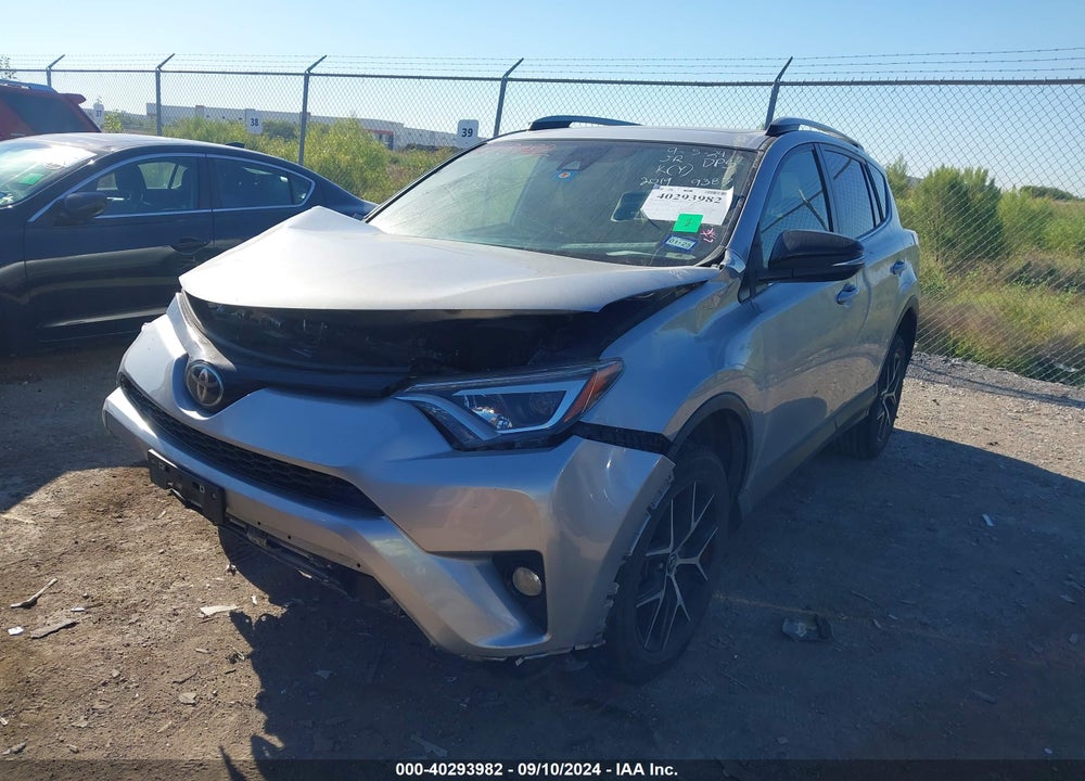 2018 TOYOTA RAV4 SE VIN: JTMNFREVXJJ199387