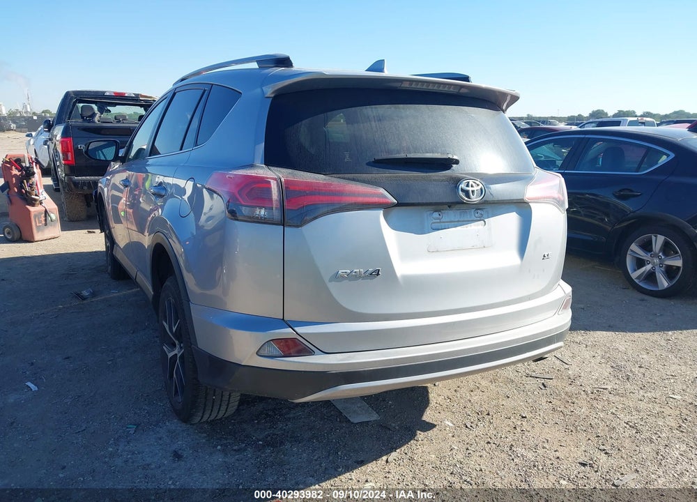 2018 TOYOTA RAV4 SE VIN: JTMNFREVXJJ199387