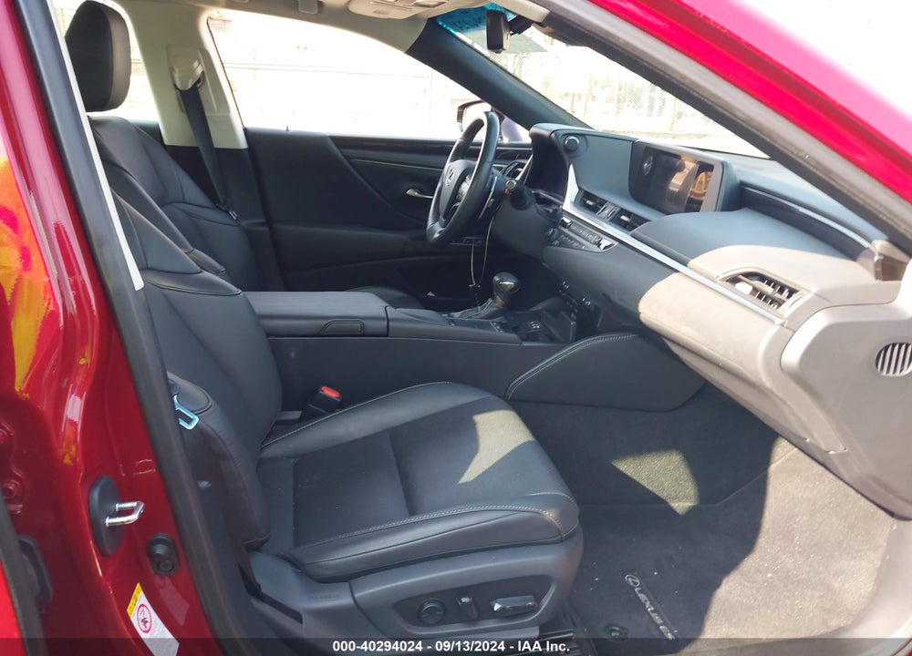 2019 LEXUS ES 300H VIN: 58AB21B17KU002858