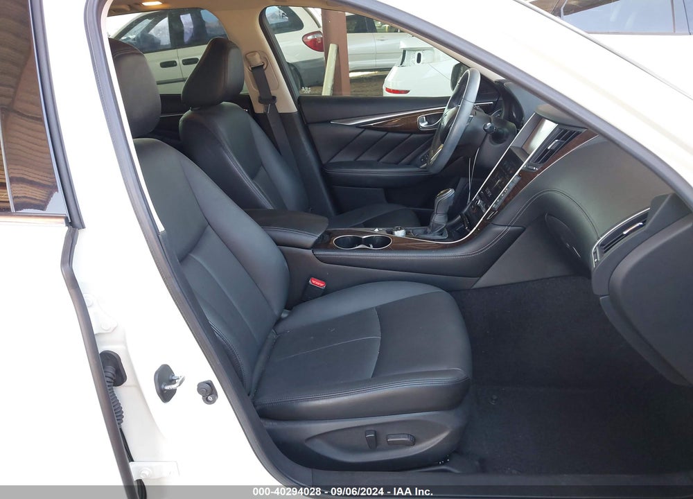 2018 INFINITI Q50 3.0T LUXE VIN: JN1EV7AP8JM360531