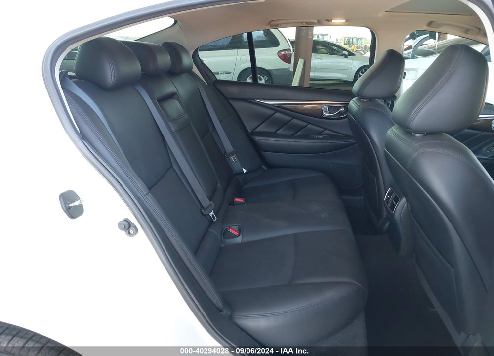 2018 INFINITI Q50 3.0T LUXE VIN: JN1EV7AP8JM360531