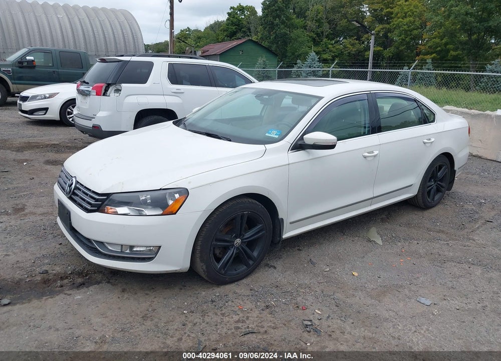 2013 VOLKSWAGEN PASSAT 2.0L TDI SE VIN: 1VWBN7A33DC110053