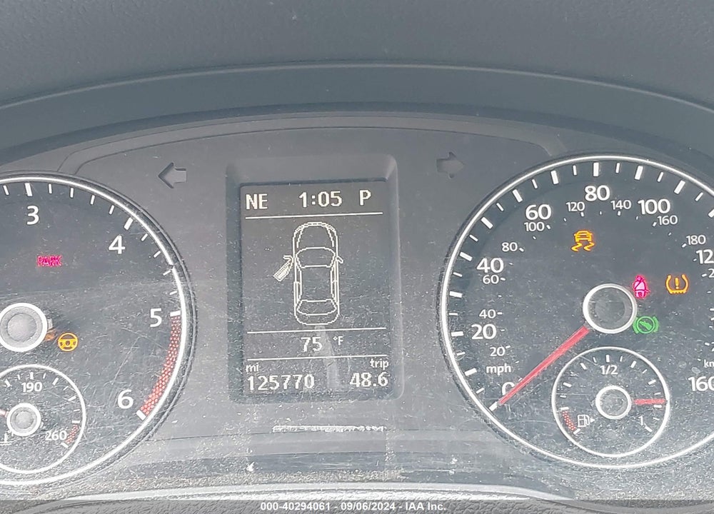 2013 VOLKSWAGEN PASSAT 2.0L TDI SE VIN: 1VWBN7A33DC110053