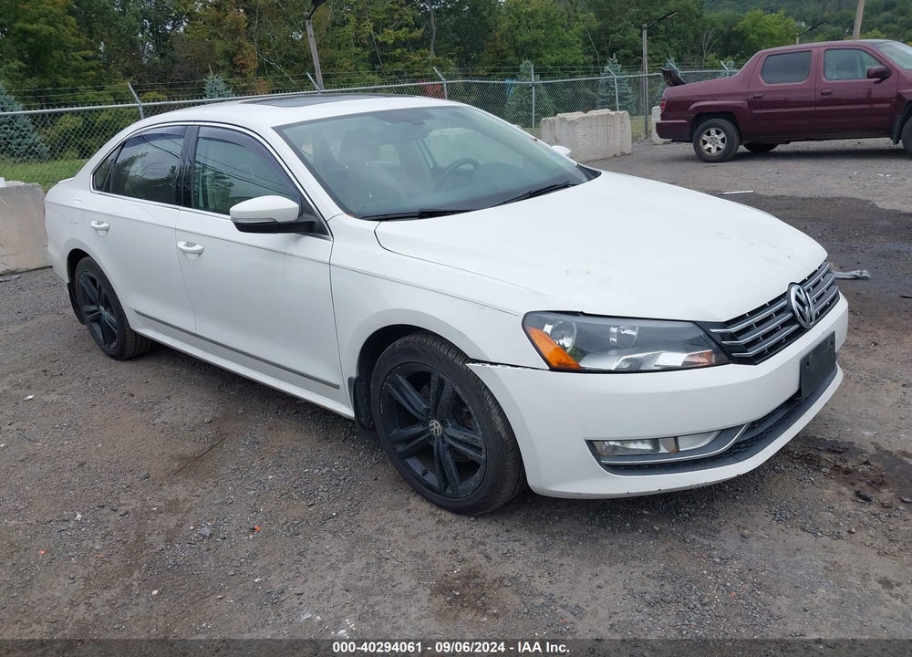 2013 VOLKSWAGEN PASSAT 2.0L TDI SE VIN: 1VWBN7A33DC110053