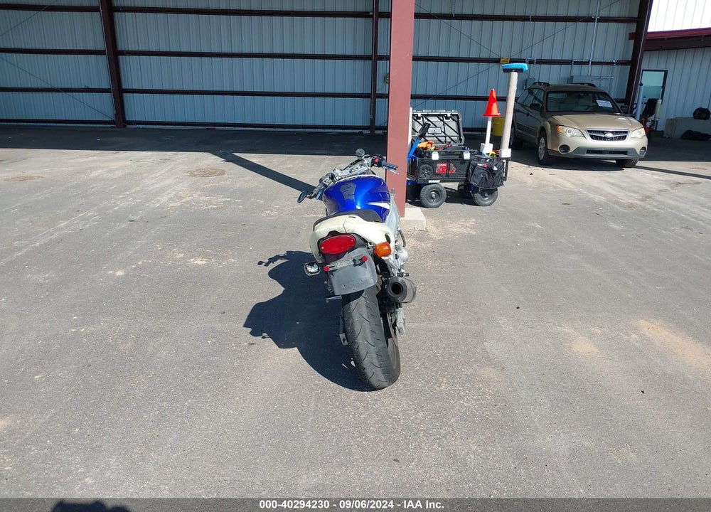 2002 YAMAHA YZF600 R VIN: JYA5AHE082A033444