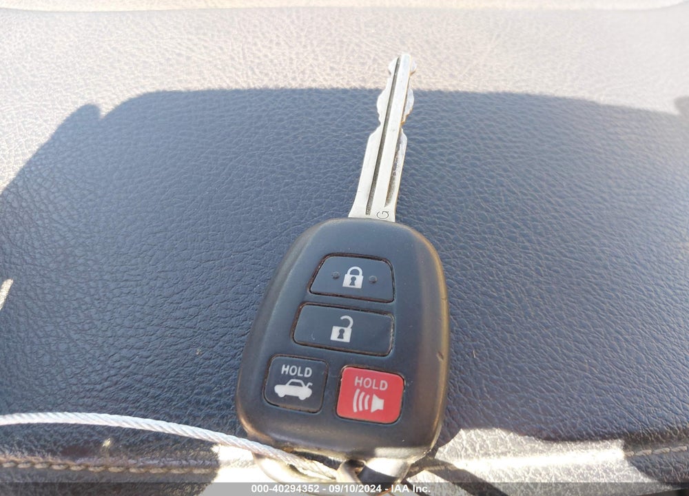 2013 TOYOTA CAMRY LE VIN: 4T1BF1FK0DU212803