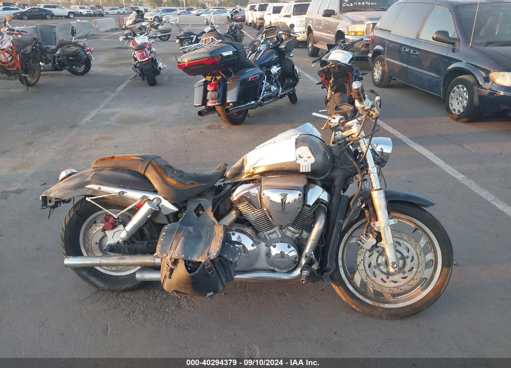 2004 HONDA VTX1300 C VIN: 1HFSC55054A003603