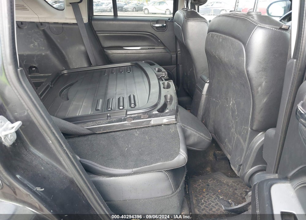 2014 JEEP COMPASS VIN: 1C4NJDEB9ED630135