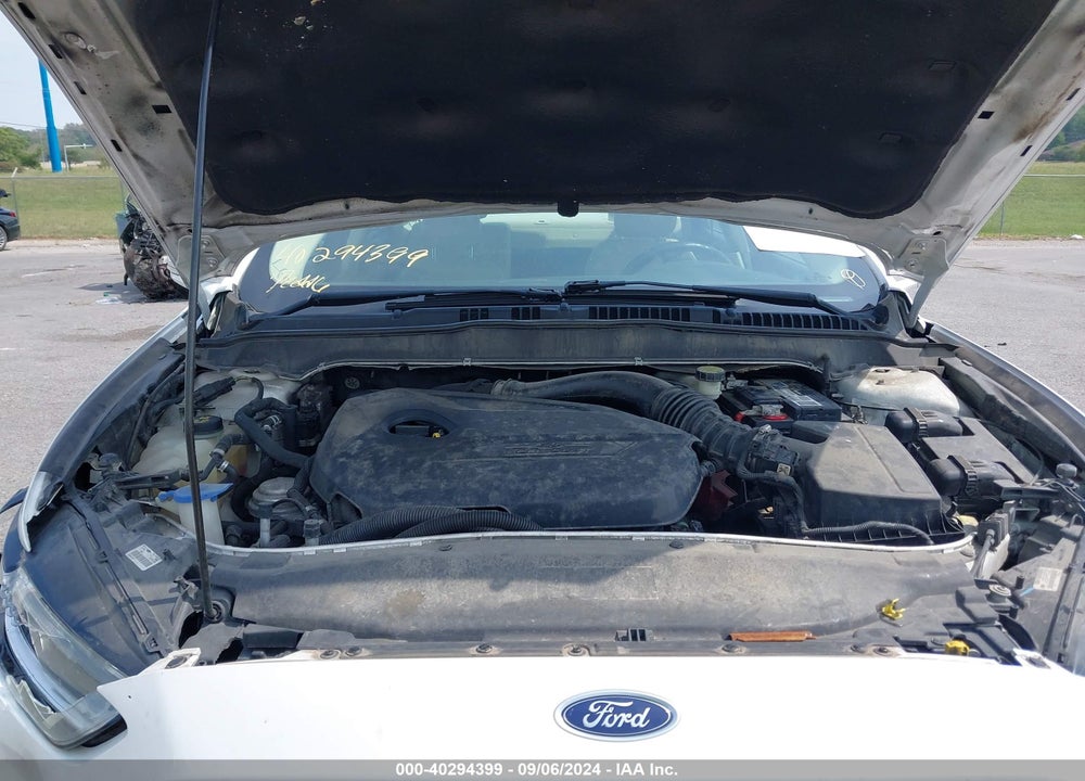 2013 FORD FUSION SE VIN: 3FA6P0HR4DR381677
