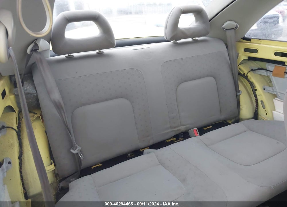 1999 VOLKSWAGEN NEW BEETLE GLS VIN: 3VWCC21C5XM405820