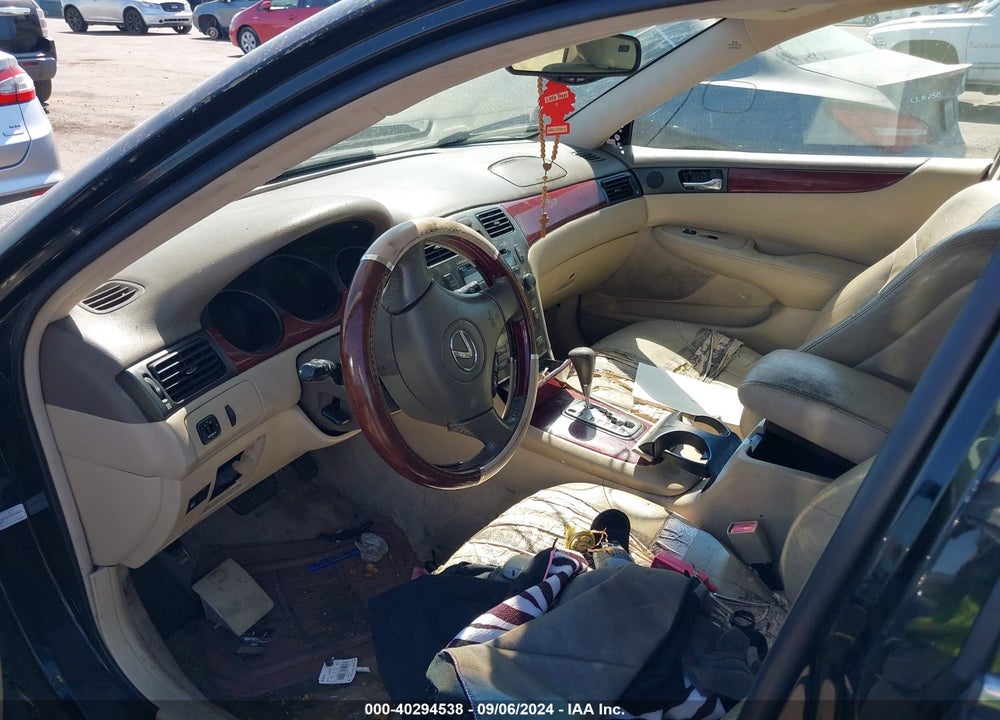 2003 LEXUS ES 300 VIN: JTHBF30G136009697