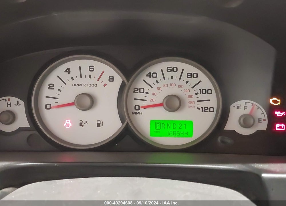 2007 FORD ESCAPE XLT/XLT SPORT VIN: 1FMYU03167KC07157