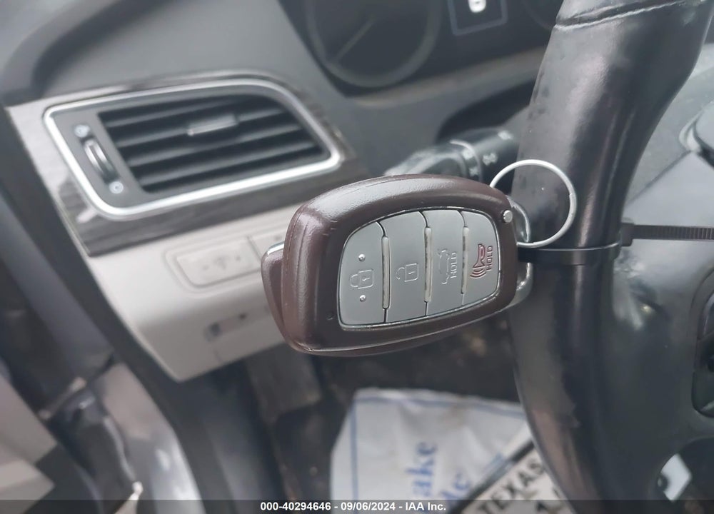 2015 HYUNDAI SONATA LIMITED VIN: 5NPE34AF6FH157857