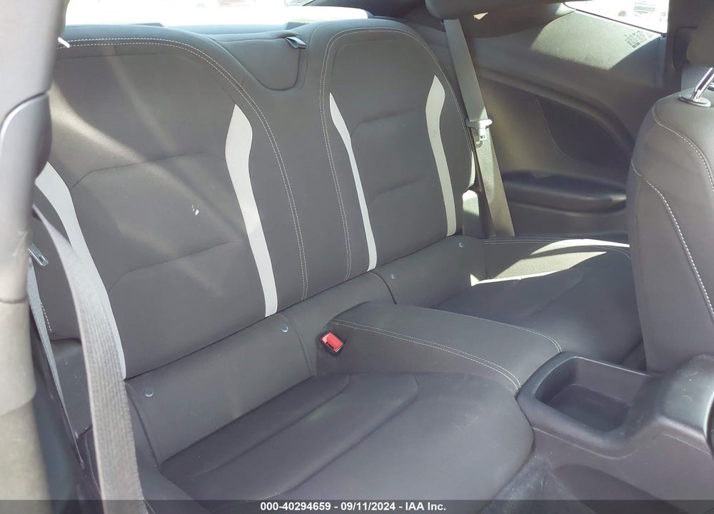 2018 CHEVROLET CAMARO 1LT VIN: 1G1FB1RS3J0175383