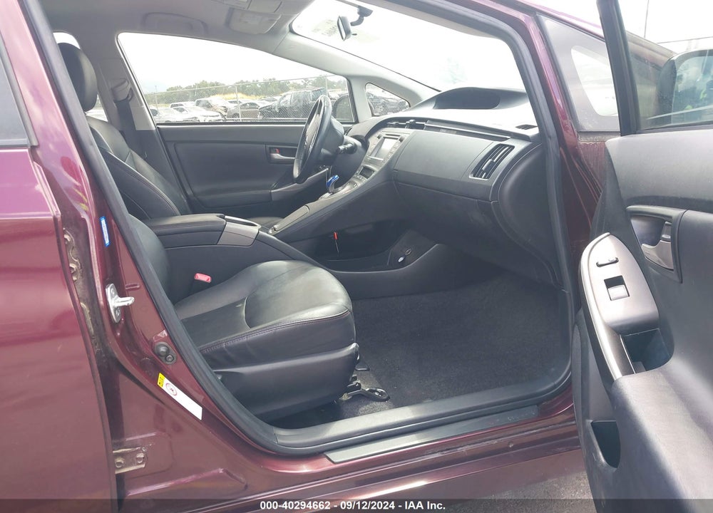 2013 TOYOTA PRIUS THREE SE VIN: JTDKN3DU3D5597548