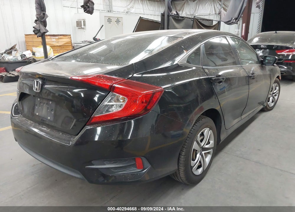 2017 HONDA CIVIC LX VIN: 2HGFC2F52HH513632