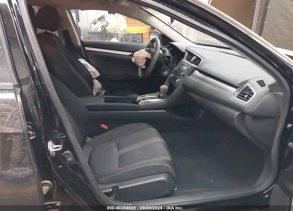 2017 HONDA CIVIC LX VIN: 2HGFC2F52HH513632