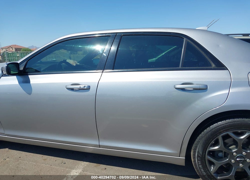 2018 CHRYSLER 300 300S AWD VIN: 2C3CCAGG8JH300075