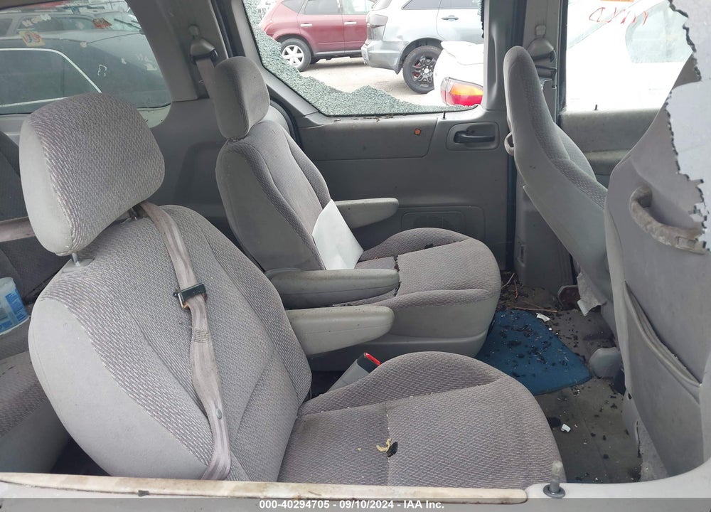 2000 FORD WINDSTAR LX VIN: 2FMDA5144YBA02353