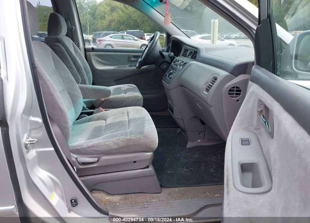 2004 HONDA ODYSSEY EX VIN: 5FNRL18804B126512
