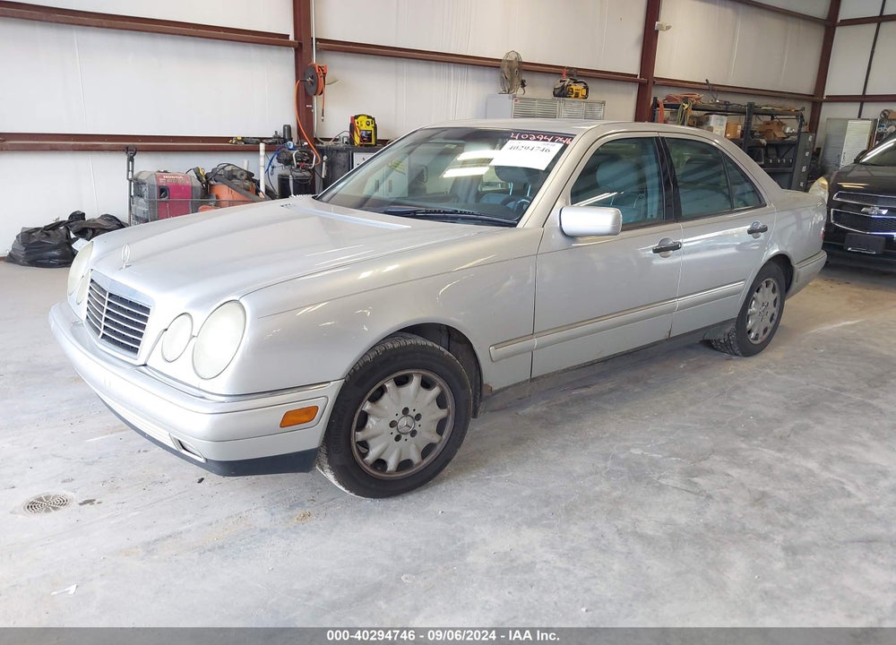 1999 MERCEDES-BENZ E 300 DIESEL VIN: WDBJF25H0XA853482