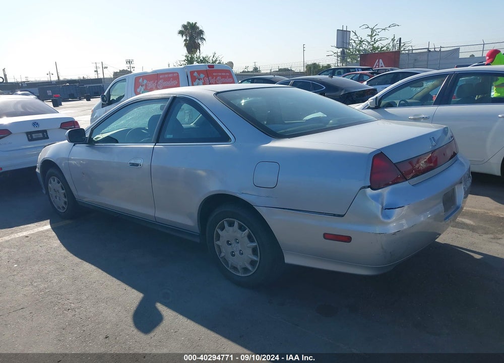 2001 HONDA ACCORD 2.3 LX VIN: 1HGCG32691A034060
