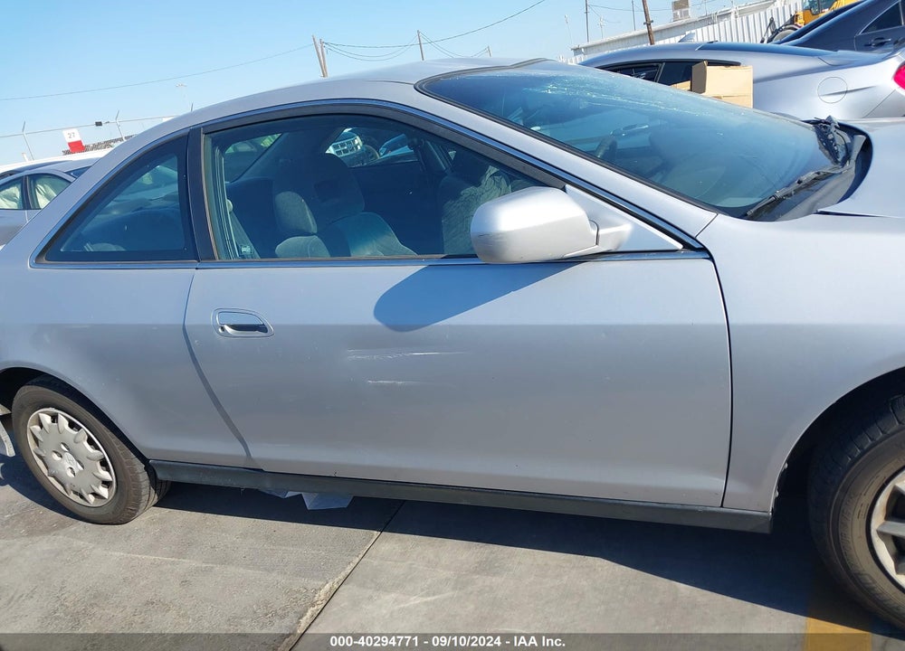 2001 HONDA ACCORD 2.3 LX VIN: 1HGCG32691A034060