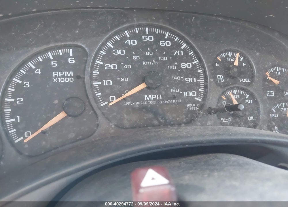 2002 CHEVROLET SUBURBAN 1500 LS VIN: 1GNEC16Z12J314317